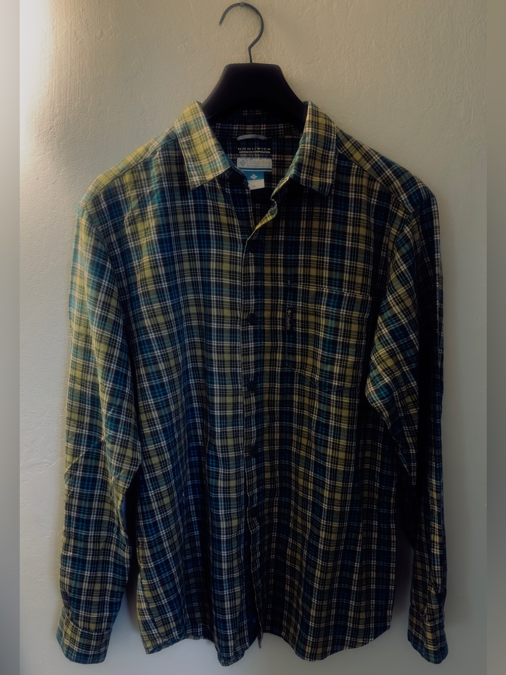 Columbia Omni-Wick Men’s Medium Green Plaid 100% Cotton Long Sleeve Button Shirt